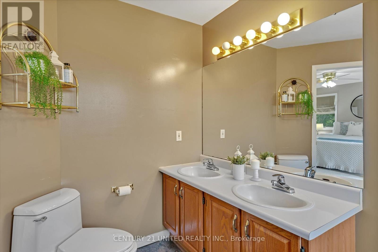 1760 Traders Trail, Selwyn, Ontario  K9J 6X2 - Photo 24 - X12235921