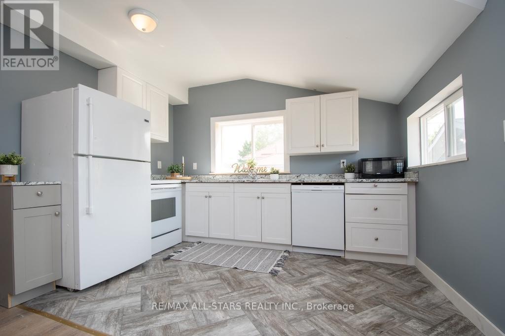 6 Mary Street, Kawartha Lakes (Omemee), Ontario  K0L 2W0 - Photo 14 - X12235997