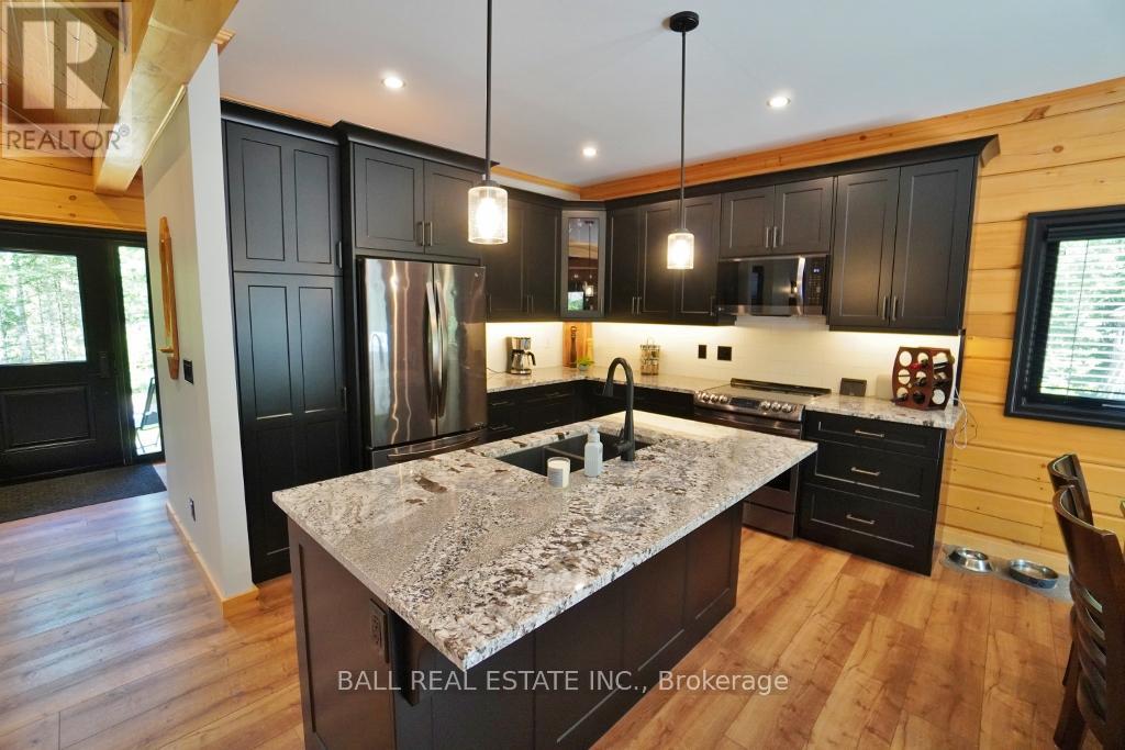41 Arthur Street, Hastings Highlands (Mcclure Ward), Ontario  K0L 2K0 - Photo 10 - X12236040