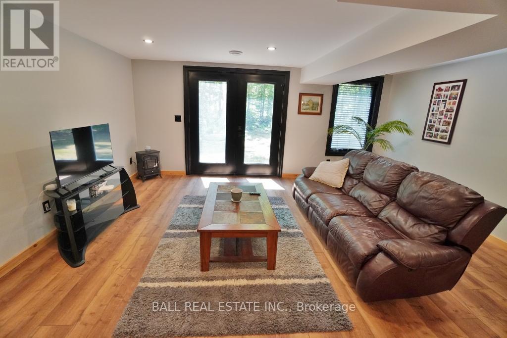 41 Arthur Street, Hastings Highlands (Mcclure Ward), Ontario  K0L 2K0 - Photo 37 - X12236040