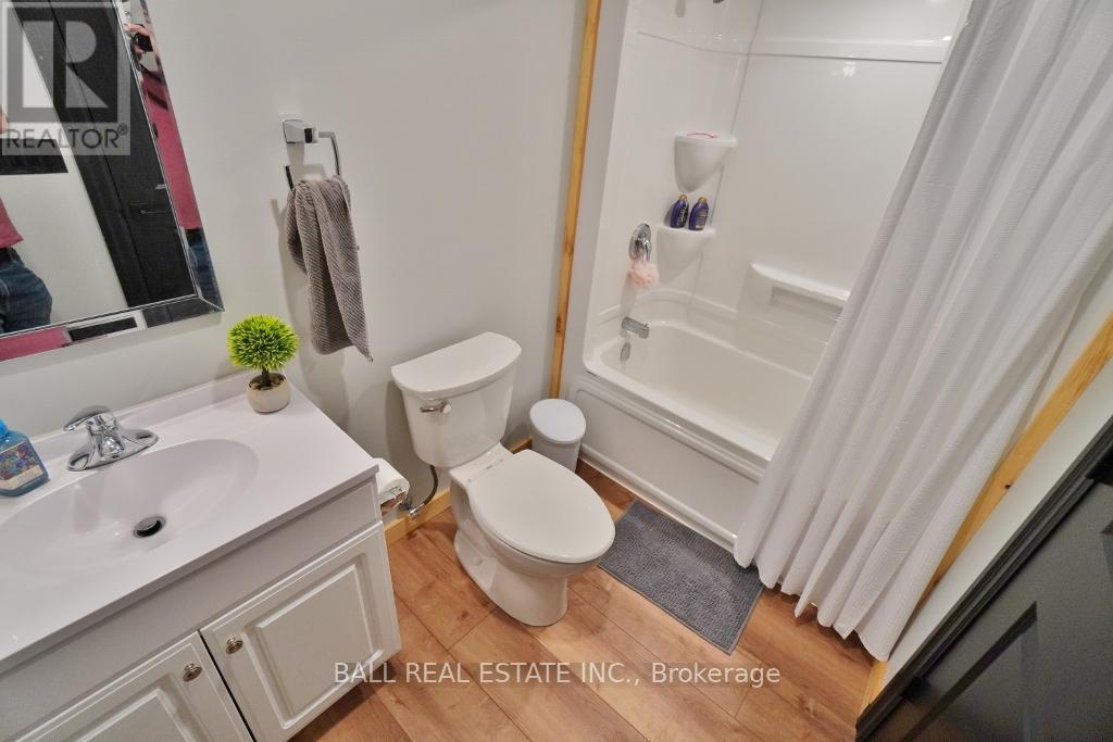 41 Arthur Street, Hastings Highlands (Mcclure Ward), Ontario  K0L 2K0 - Photo 39 - X12236040