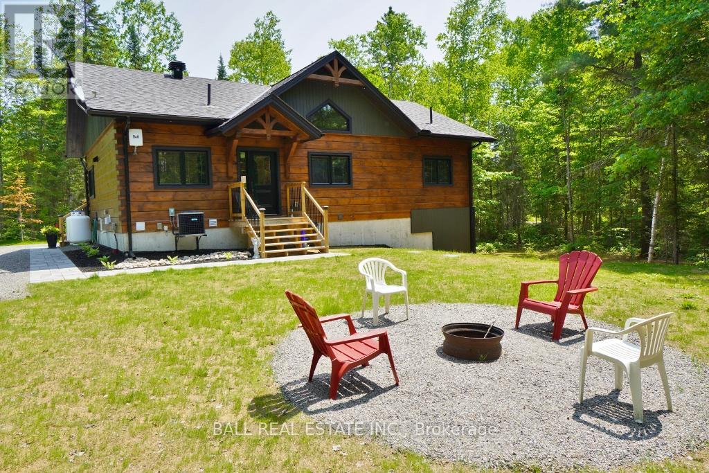 41 Arthur Street, Hastings Highlands (Mcclure Ward), Ontario  K0L 2K0 - Photo 6 - X12236040