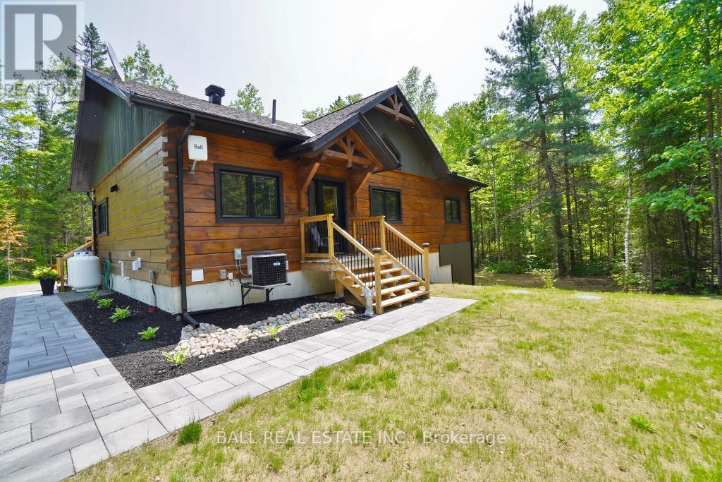 41 Arthur Street, Hastings Highlands (Mcclure Ward), Ontario  K0L 2K0 - Photo 7 - X12236040