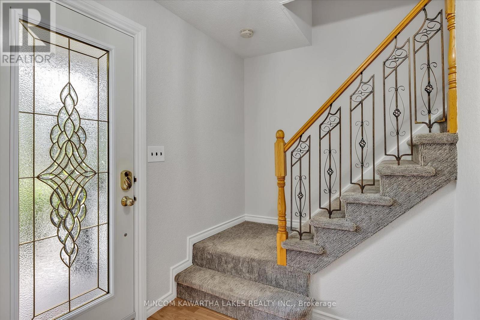 197 Patricia Crescent, Peterborough North (North), Ontario  K9J 6X3 - Photo 14 - X12236175