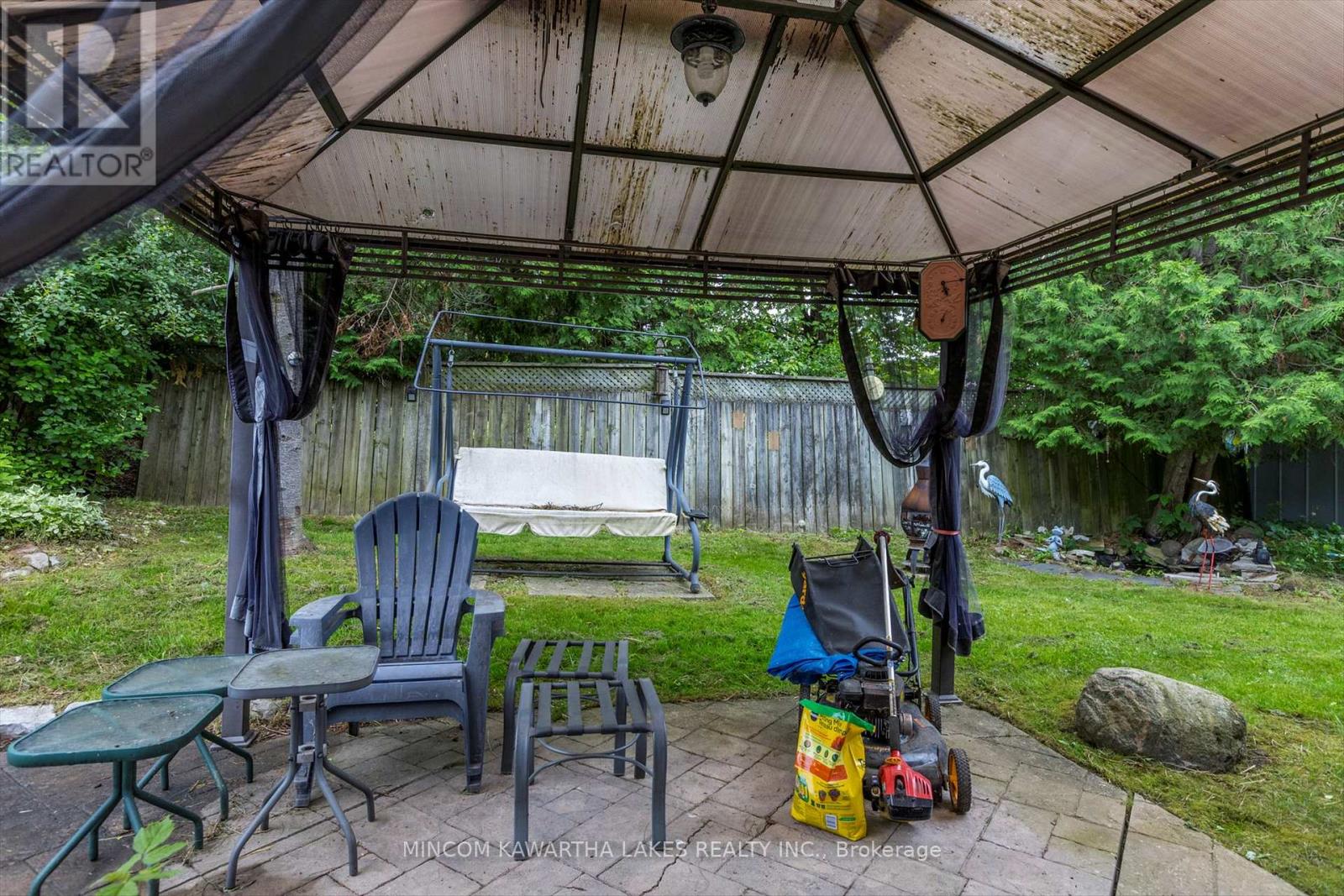 197 Patricia Crescent, Peterborough North (North), Ontario  K9J 6X3 - Photo 46 - X12236175