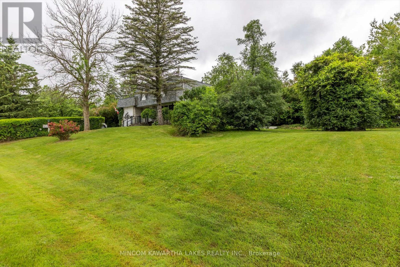 197 Patricia Crescent, Peterborough North (North), Ontario  K9J 6X3 - Photo 50 - X12236175