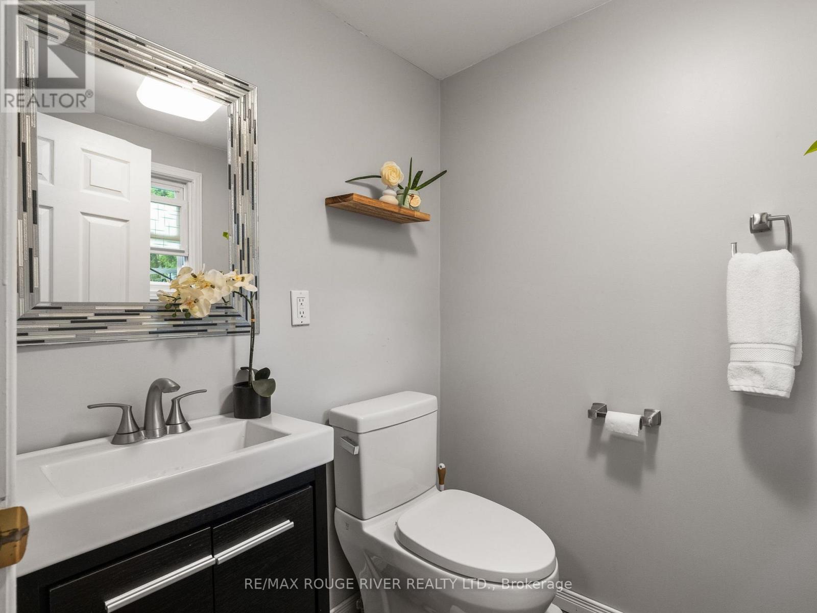7134 Poplar Drive, Hamilton Township (Bewdley), Ontario  K0L 1E0 - Photo 13 - X12236476