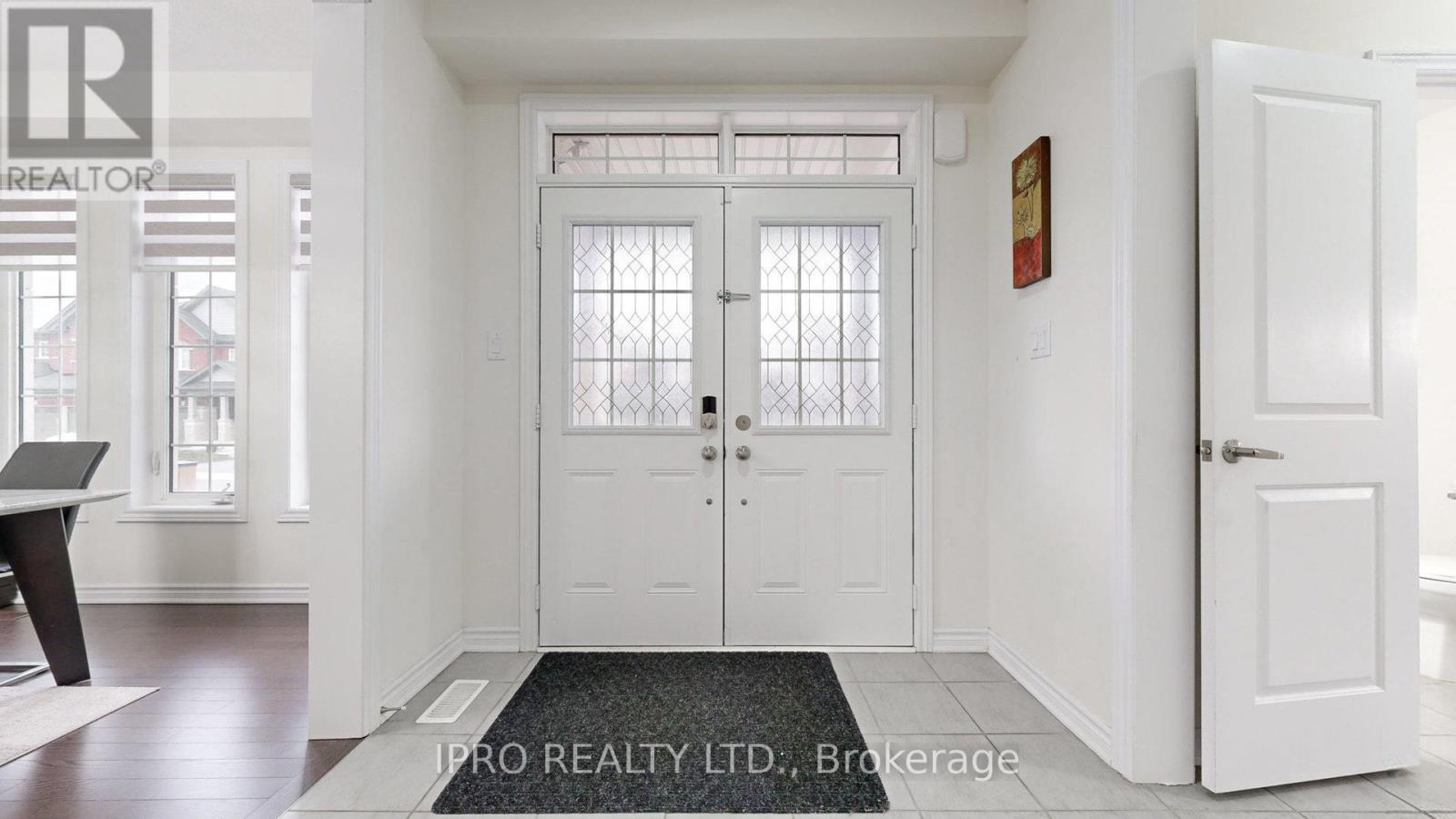 30 Northhill Avenue, Cavan Monaghan (Cavan Twp), Ontario  L0A 1G0 - Photo 4 - X12236268