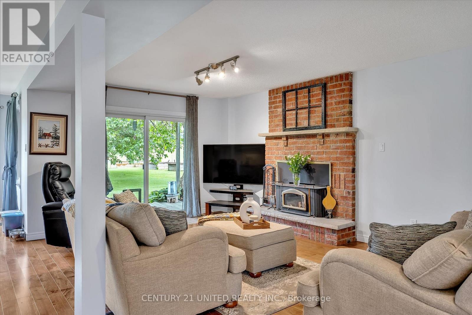 44 Valleyview Drive, Cavan Monaghan (Cavan Twp), Ontario  L0A 1G0 - Photo 10 - X12236843