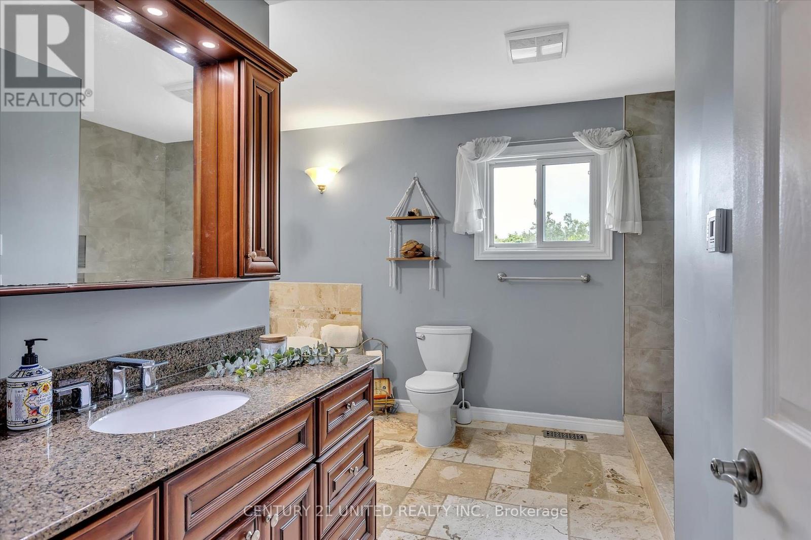 44 Valleyview Drive, Cavan Monaghan (Cavan Twp), Ontario  L0A 1G0 - Photo 20 - X12236843