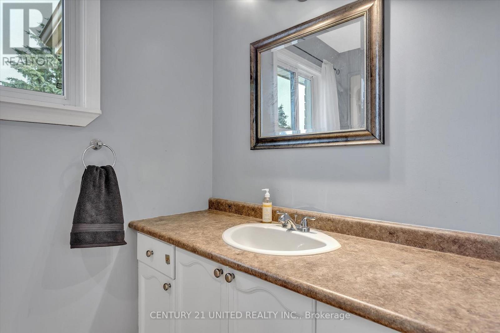 44 Valleyview Drive, Cavan Monaghan (Cavan Twp), Ontario  L0A 1G0 - Photo 25 - X12236843