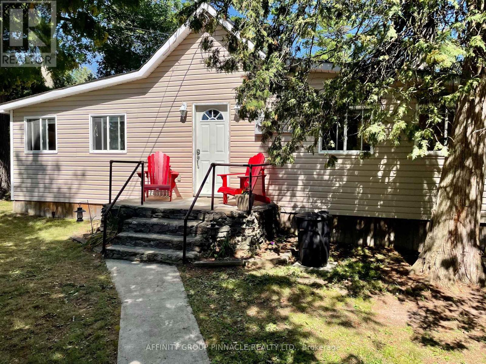 1 Rose Street, Kawartha Lakes (Fenelon), Ontario  K9V 4R6 - Photo 3 - X12236898