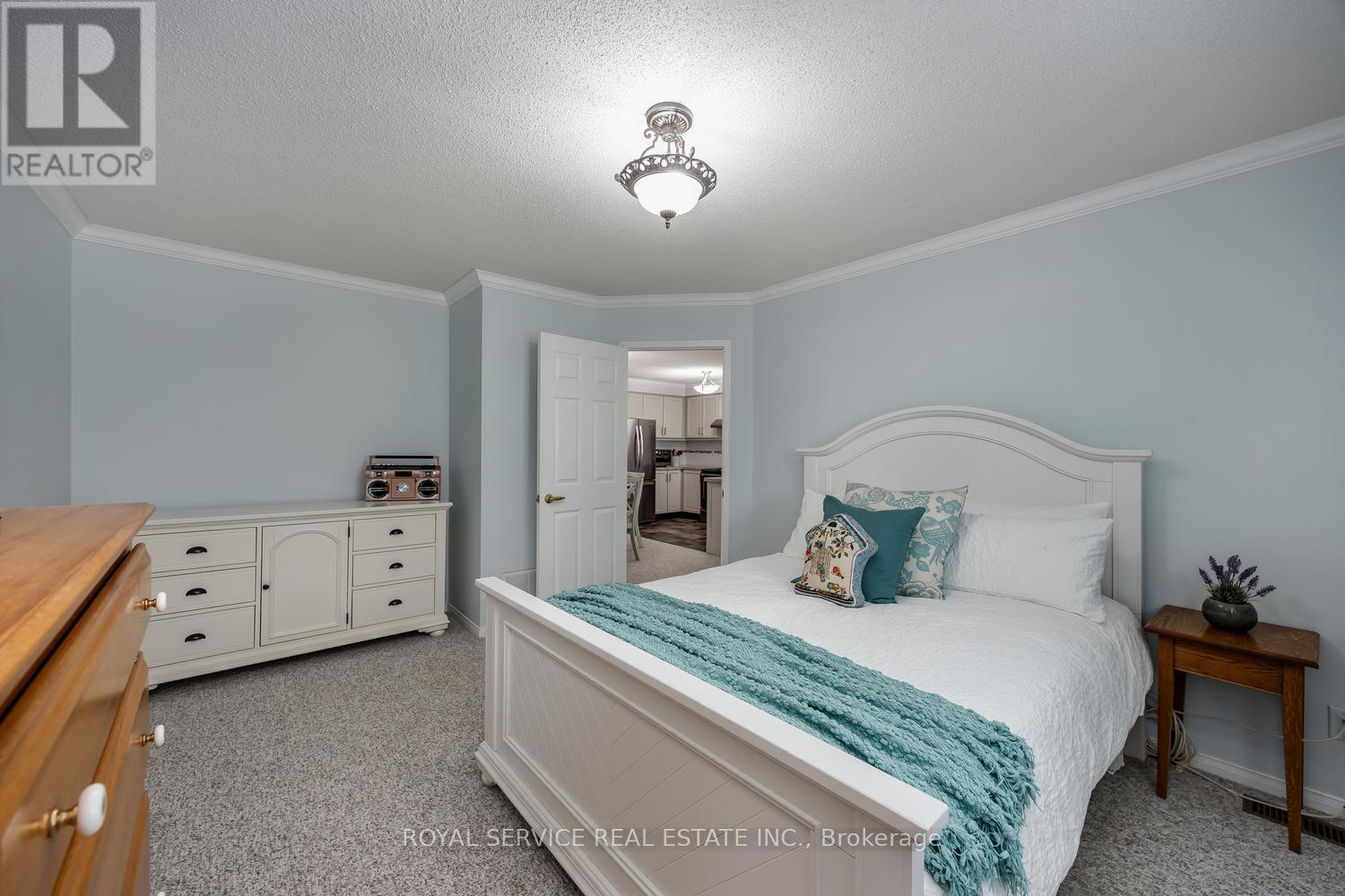 1275 Eagle Crescent, Peterborough West (North), Ontario  K9K 2K6 - Photo 18 - X12237300