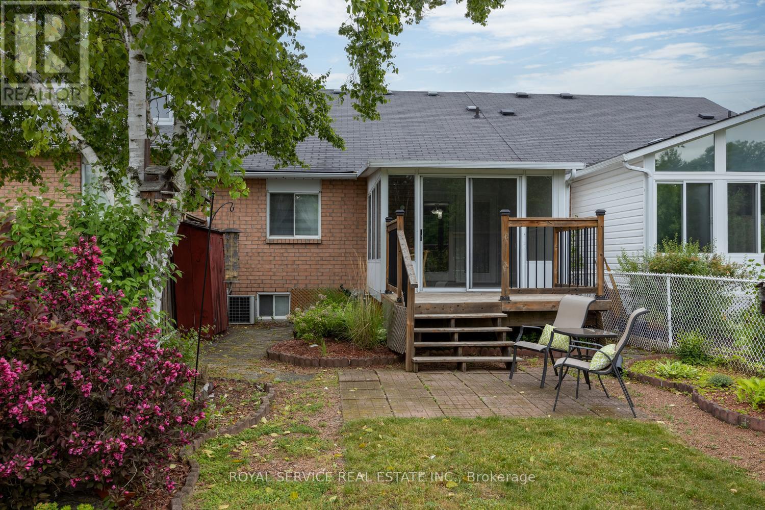 1275 Eagle Crescent, Peterborough West (North), Ontario  K9K 2K6 - Photo 30 - X12237300
