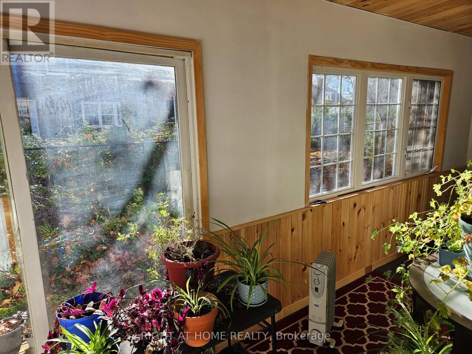 10 Regent Street, Selwyn, Ontario  K0L 2H0 - Photo 10 - X12237527