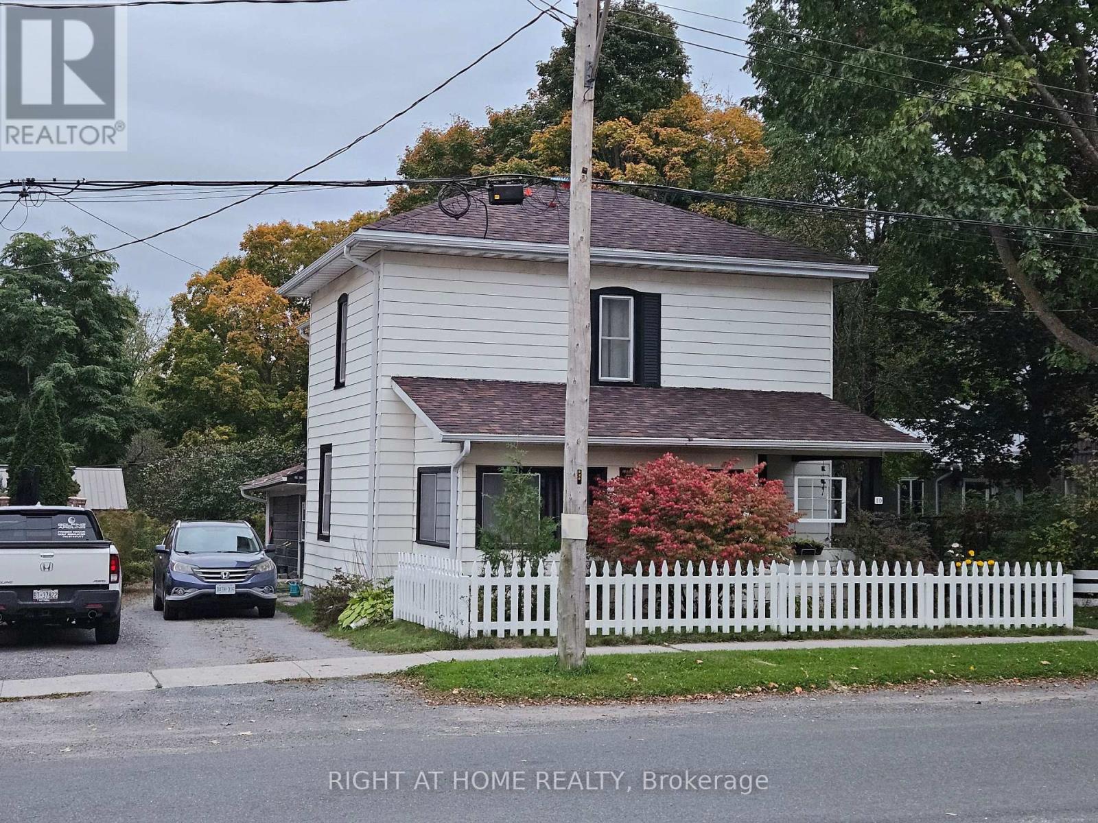 10 Regent Street, Selwyn, Ontario  K0L 2H0 - Photo 2 - X12237527