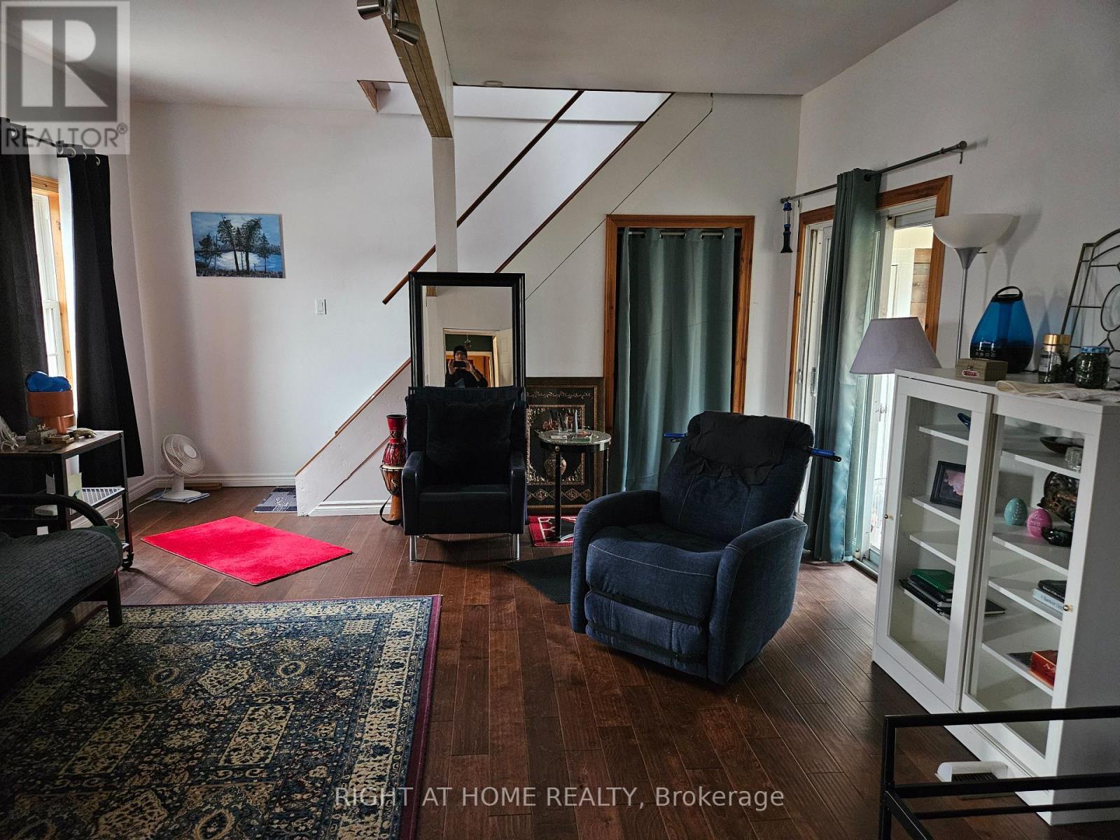 10 Regent Street, Selwyn, Ontario  K0L 2H0 - Photo 6 - X12237527