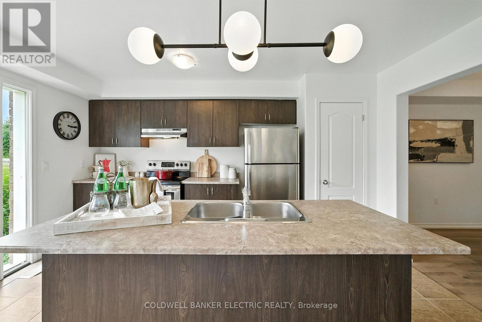 1651 Hetherington Drive, Peterborough North (University Heights), Ontario  K9L 0G6 - Photo 18 - X12237600