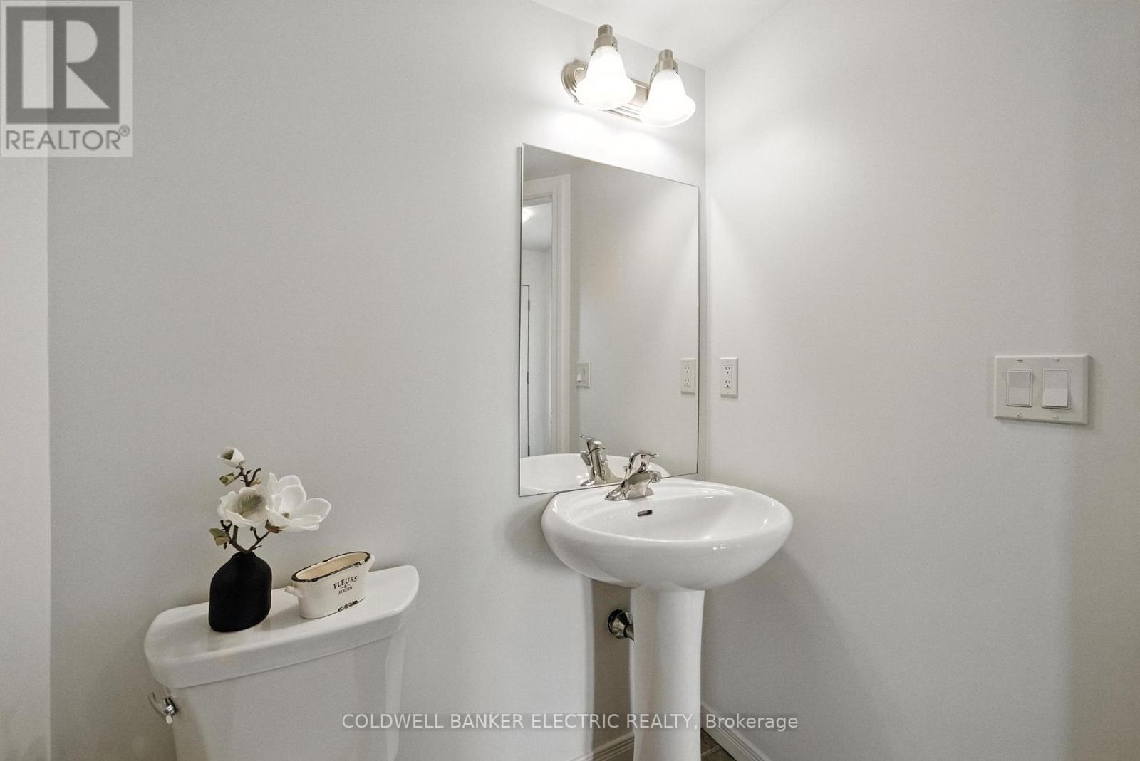 1651 Hetherington Drive, Peterborough North (University Heights), Ontario  K9L 0G6 - Photo 20 - X12237600
