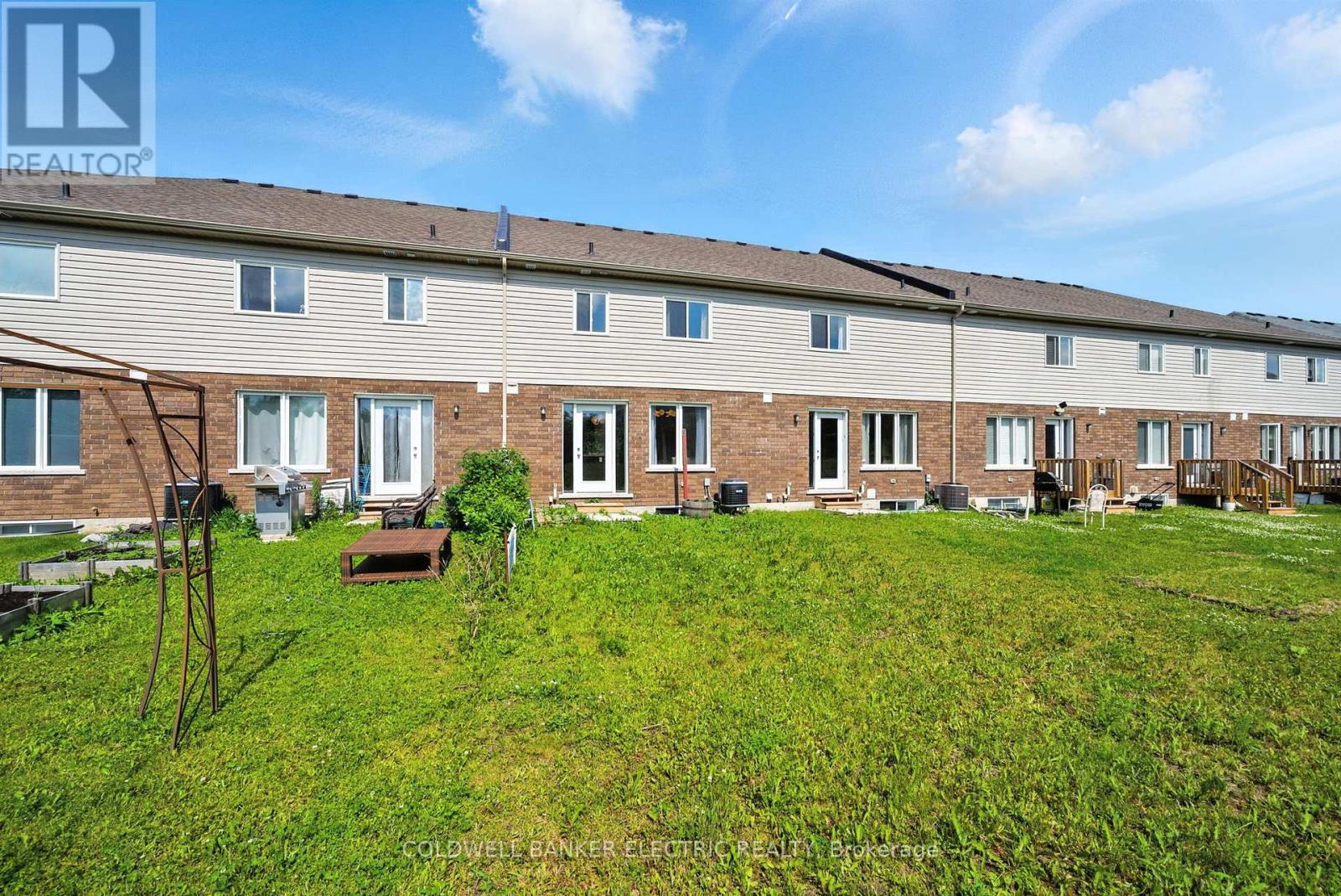 1651 Hetherington Drive, Peterborough North (University Heights), Ontario  K9L 0G6 - Photo 41 - X12237600