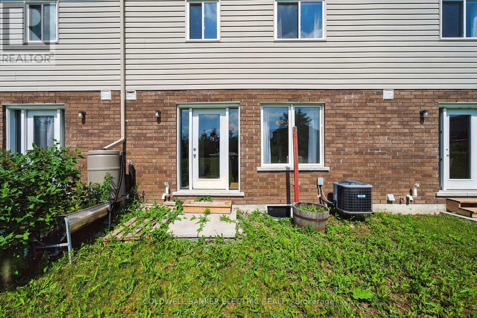 1651 Hetherington Drive, Peterborough North (University Heights), Ontario  K9L 0G6 - Photo 43 - X12237600