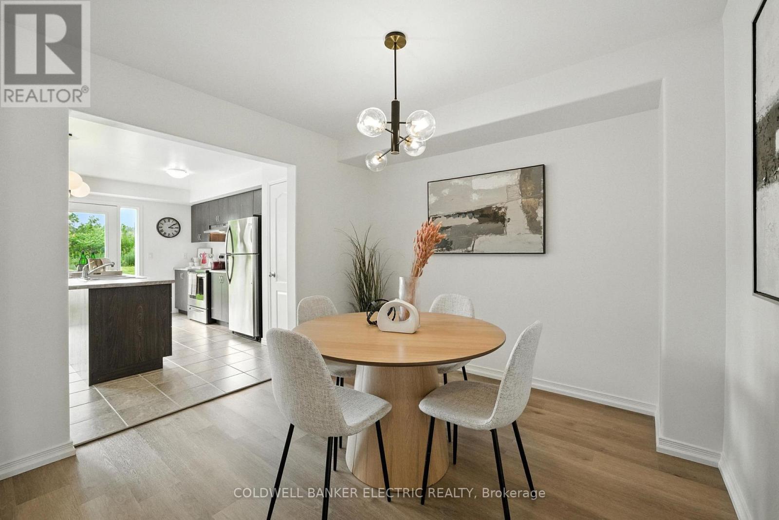 1651 Hetherington Drive, Peterborough North (University Heights), Ontario  K9L 0G6 - Photo 5 - X12237600