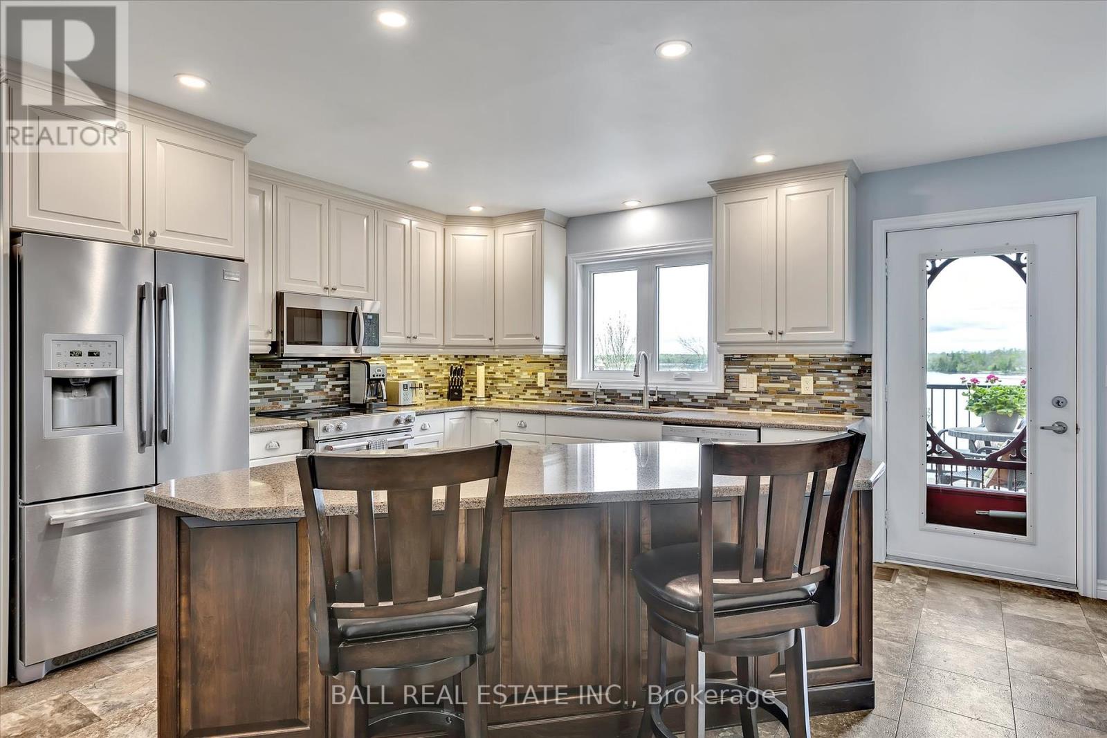 110 Lakeview Drive, Trent Hills (Campbellford), Ontario  K0L 1L0 - Photo 11 - X12237653