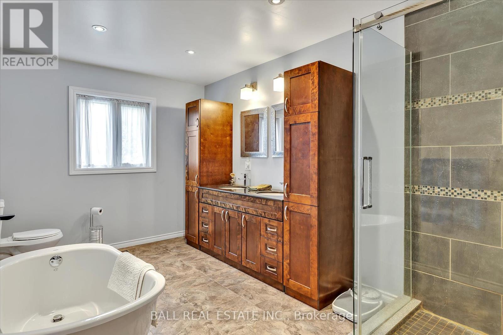 110 Lakeview Drive, Trent Hills (Campbellford), Ontario  K0L 1L0 - Photo 17 - X12237653