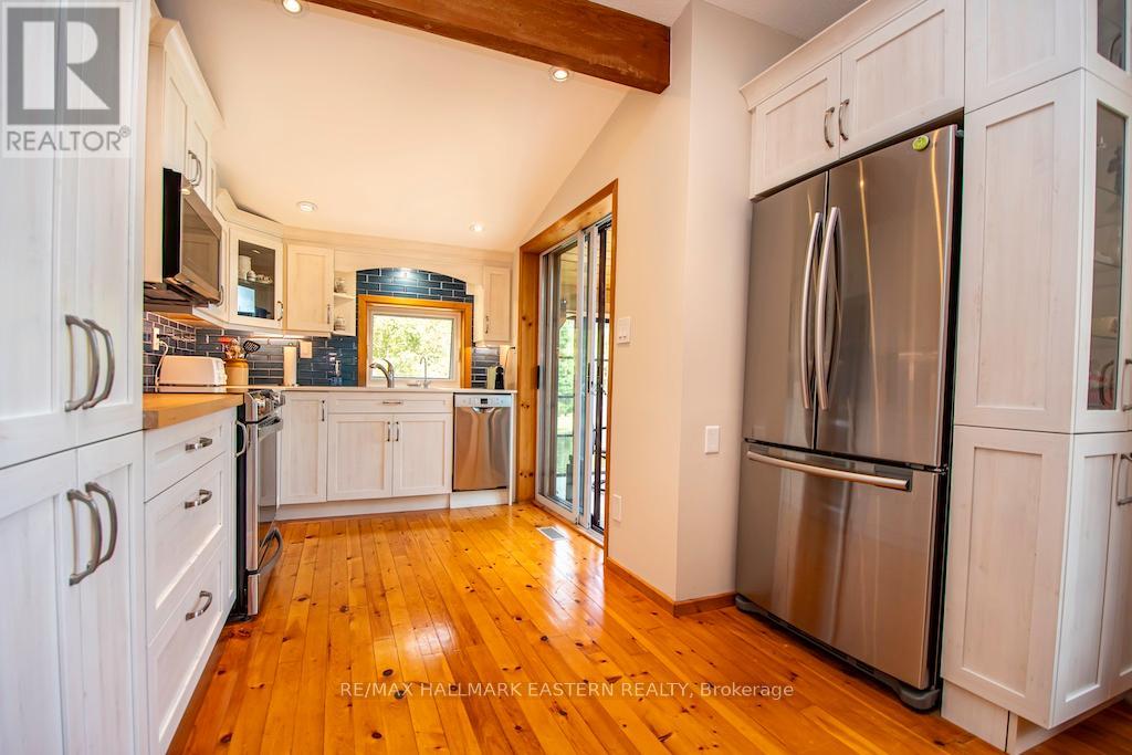 170 Hill Drive, Trent Lakes, Ontario  K0L 1J0 - Photo 12 - X12237825