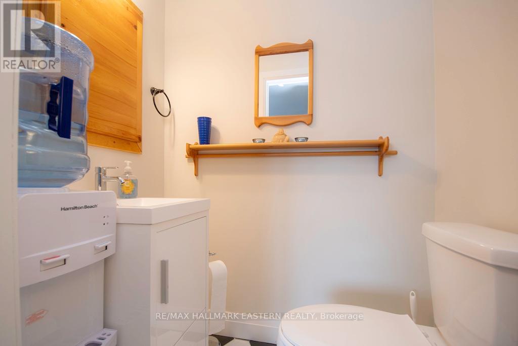 170 Hill Drive, Trent Lakes, Ontario  K0L 1J0 - Photo 32 - X12237825