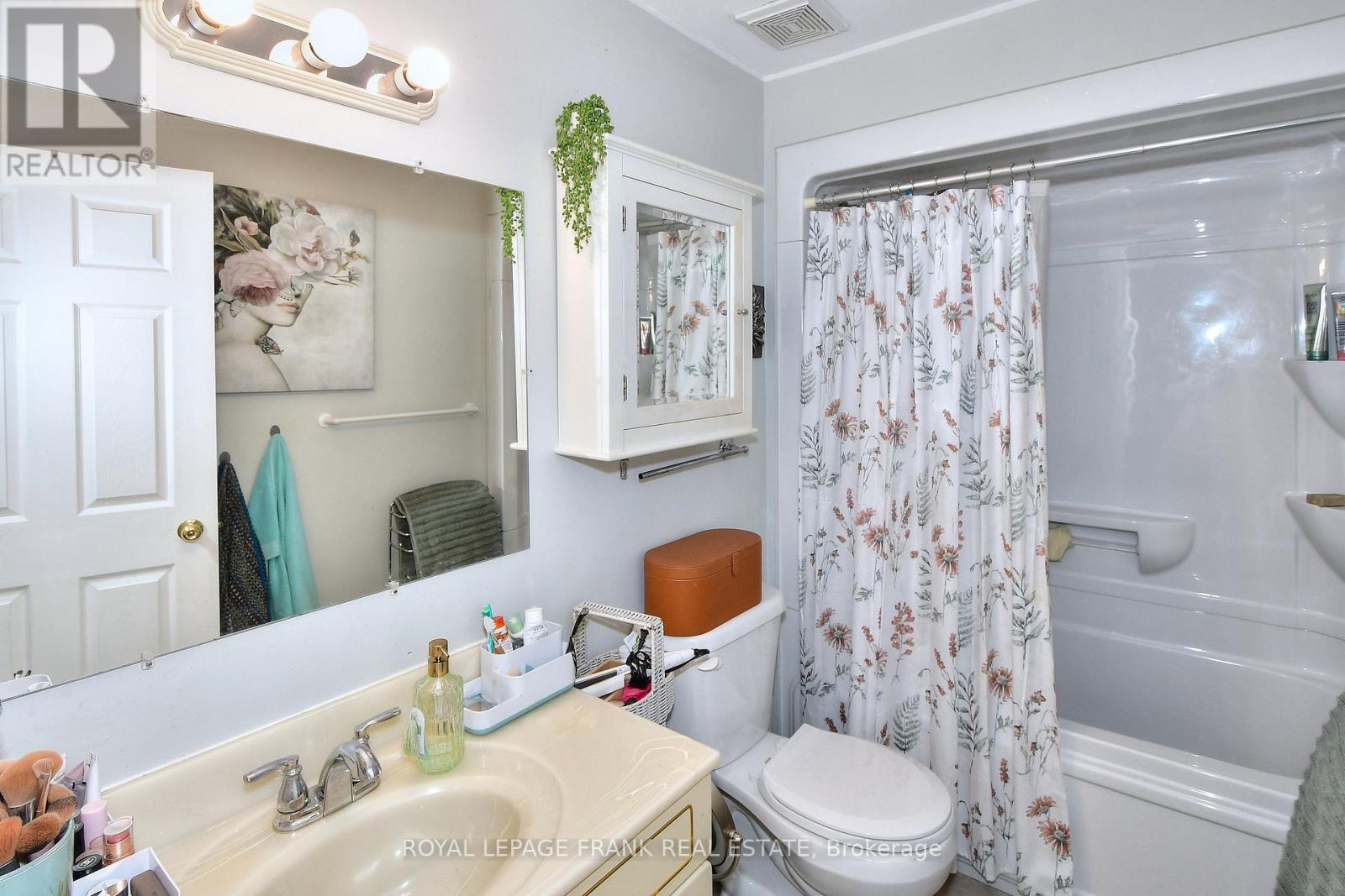 60 Queen Street, Selwyn, Ontario  K0L 2H0 - Photo 31 - X12237933