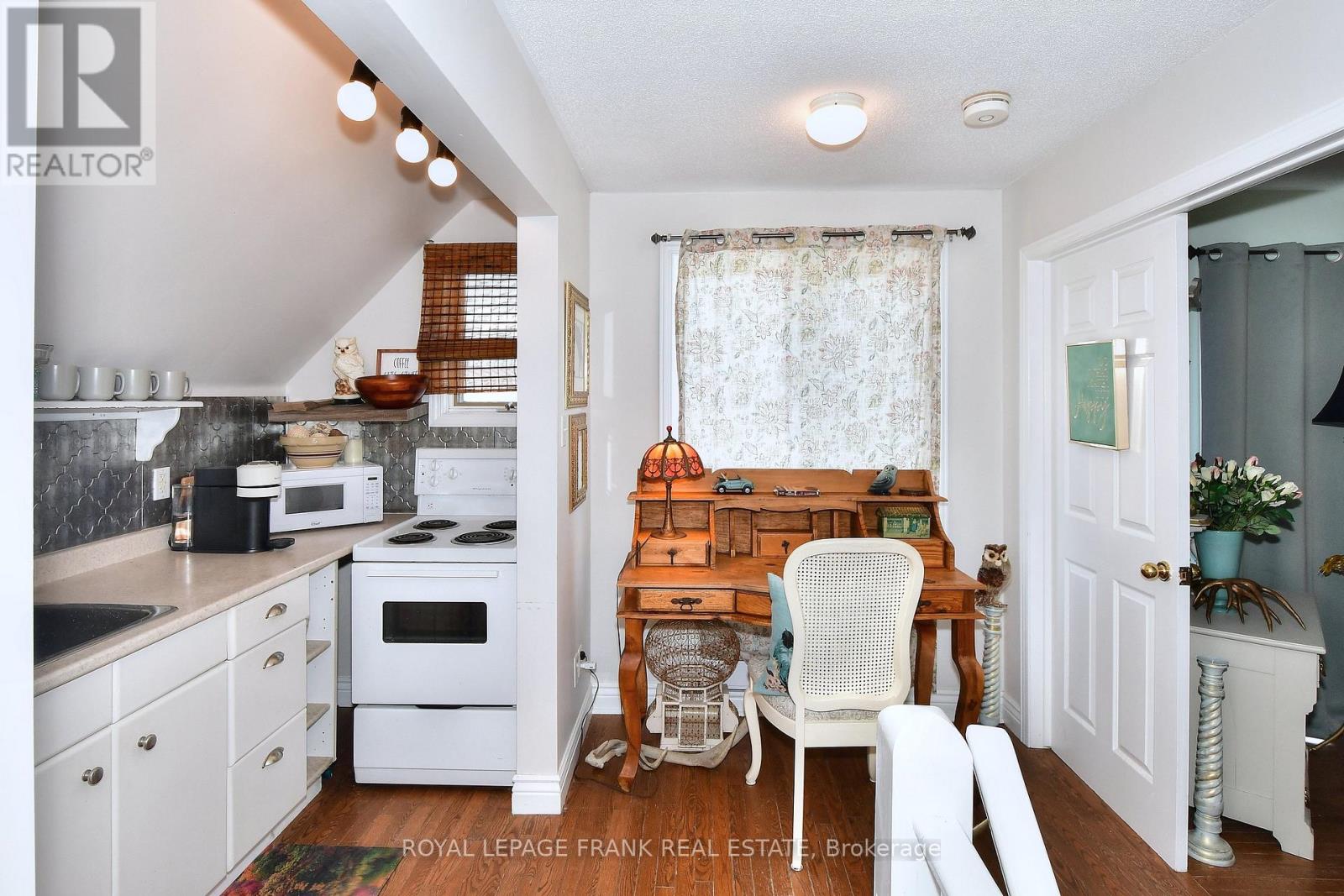 60 Queen Street, Selwyn, Ontario  K0L 2H0 - Photo 34 - X12237933