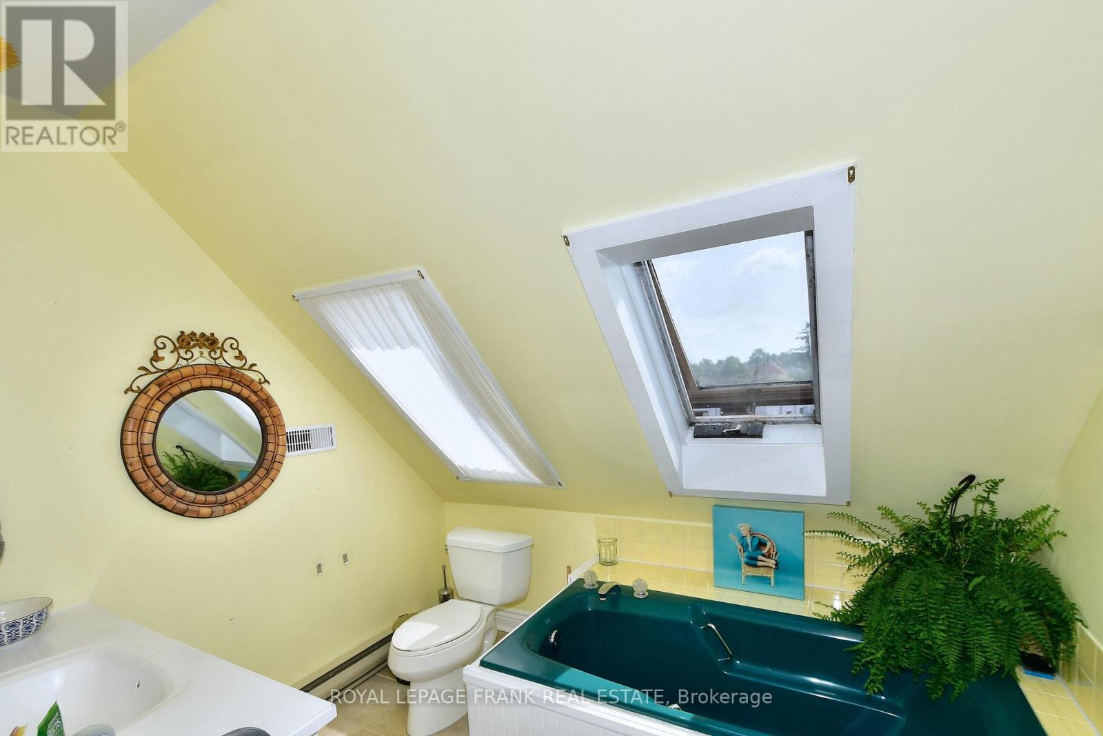 60 Queen Street, Selwyn, Ontario  K0L 2H0 - Photo 41 - X12237933