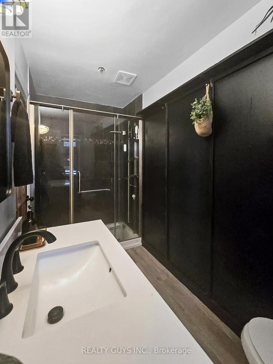 650 Crawford Drive, Peterborough South (West), Ontario  K9J 3W7 - Photo 25 - X12238590