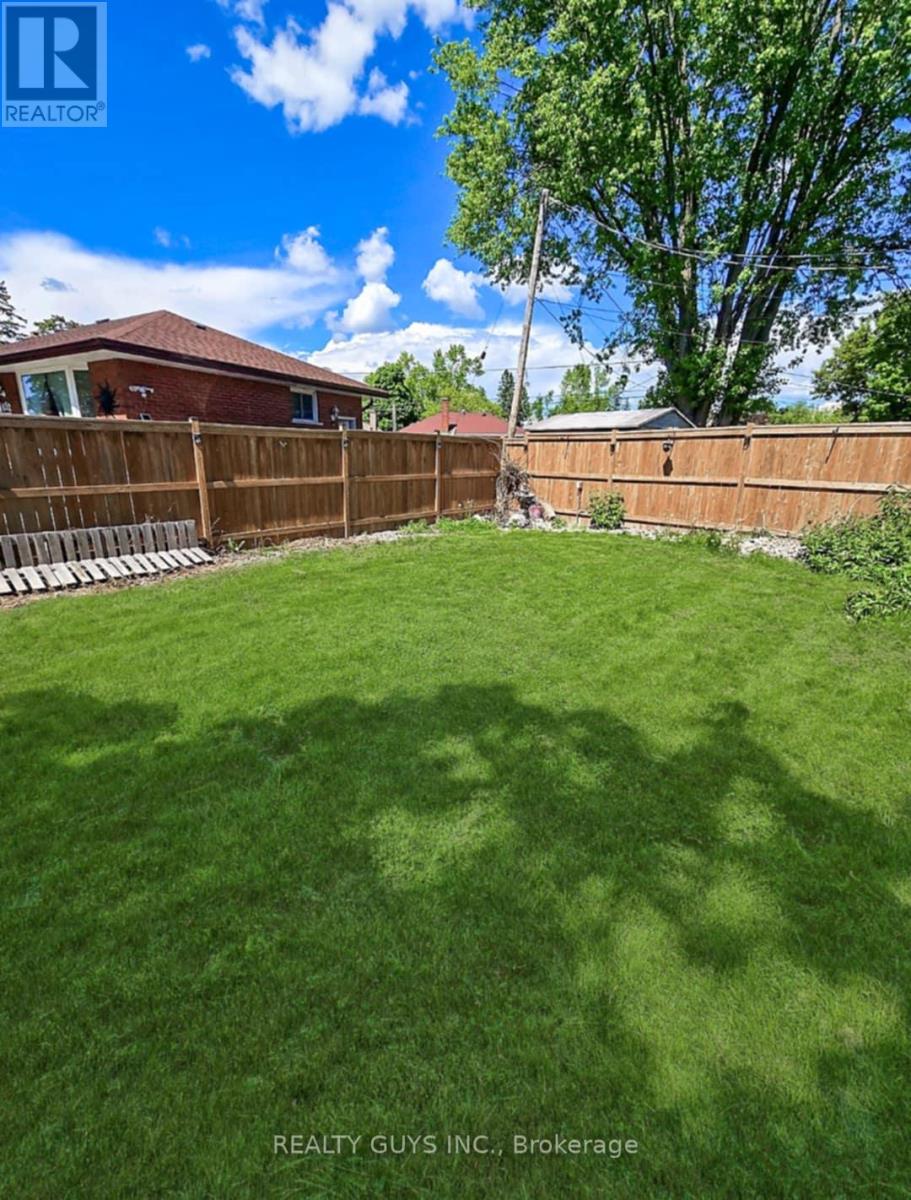 650 Crawford Drive, Peterborough South (West), Ontario  K9J 3W7 - Photo 8 - X12238590