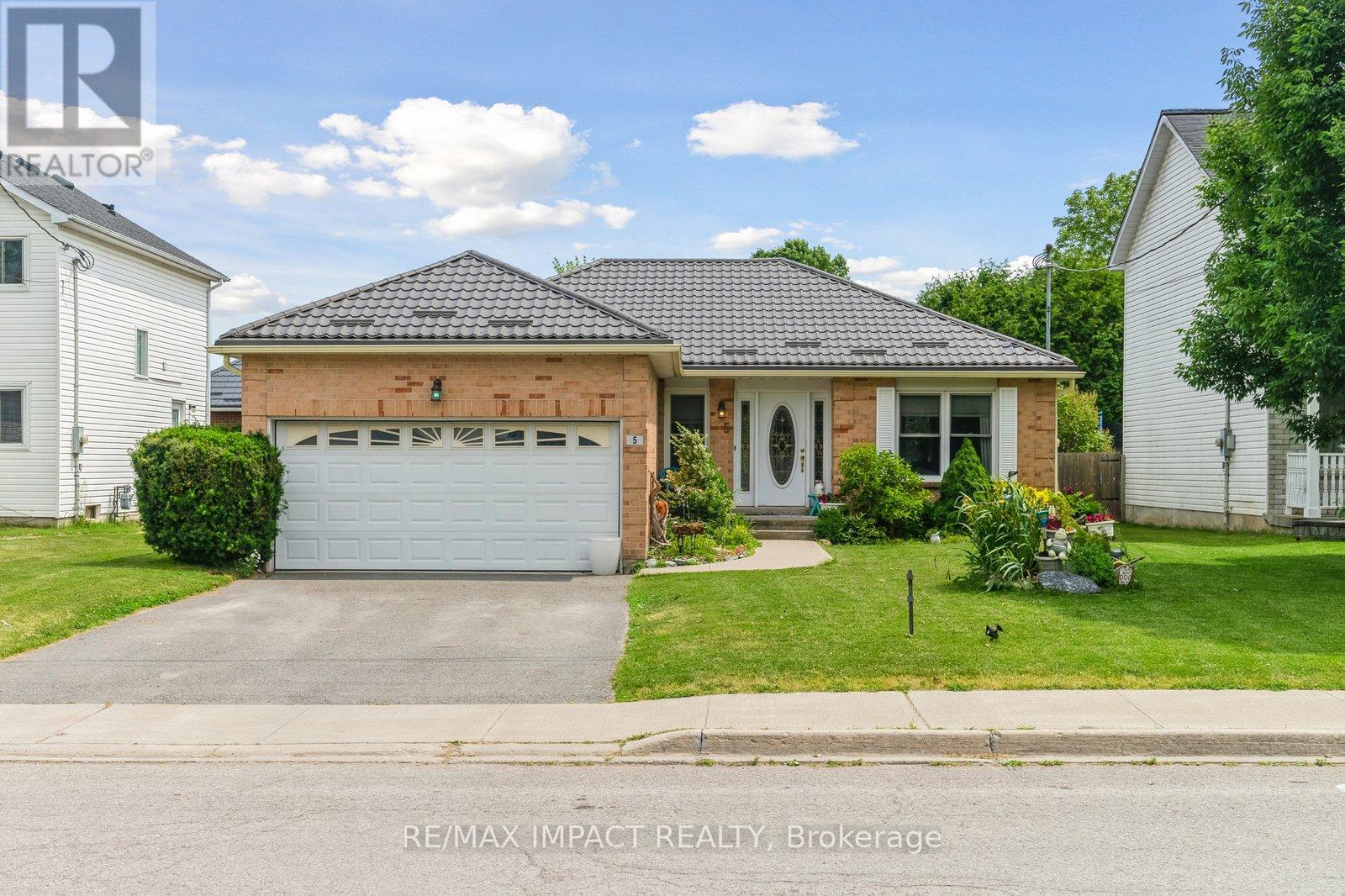 5 Spruce Street, Asphodel-Norwood, Ontario  K0L 2V0 - Photo 2 - X12238772