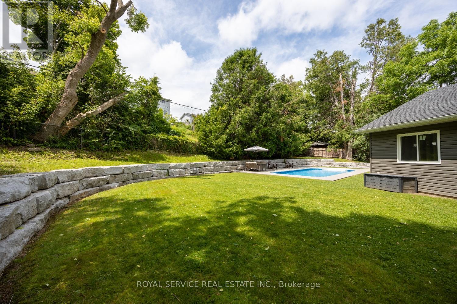 47 Kawartha Heights Boulevard, Peterborough West (Central), Ontario  K9J 1N5 - Photo 46 - X12238844