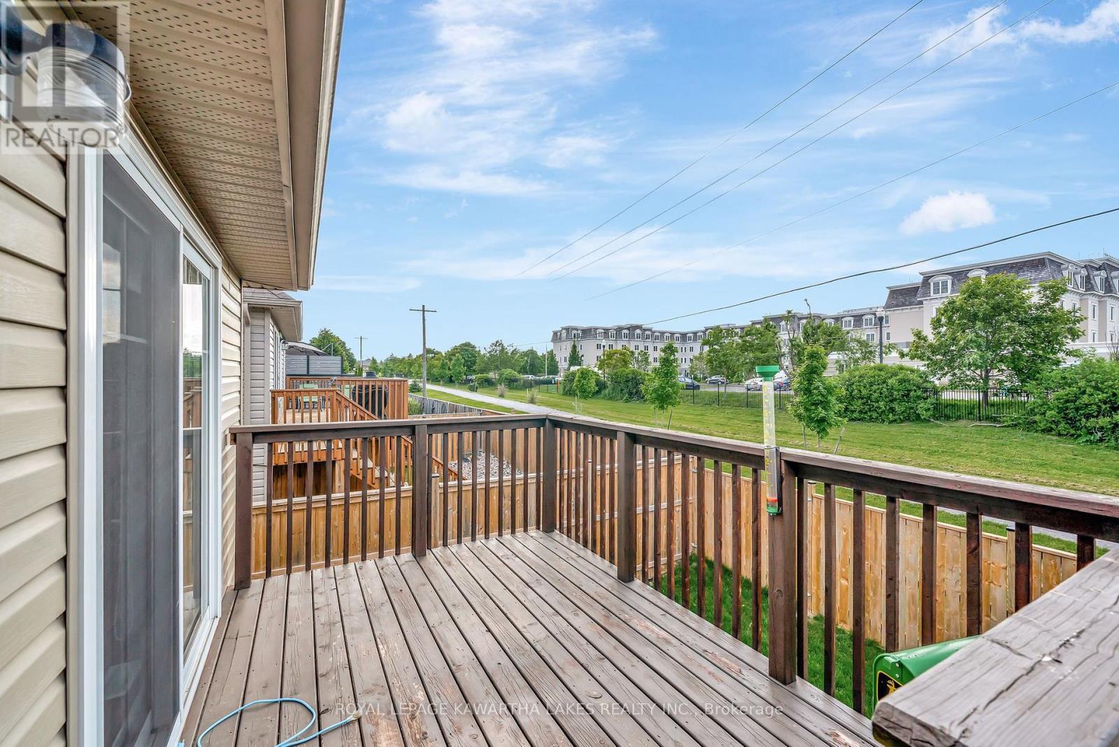 20 Lisbeth Crescent, Kawartha Lakes (Lindsay), Ontario  K9V 0C9 - Photo 28 - X12238923