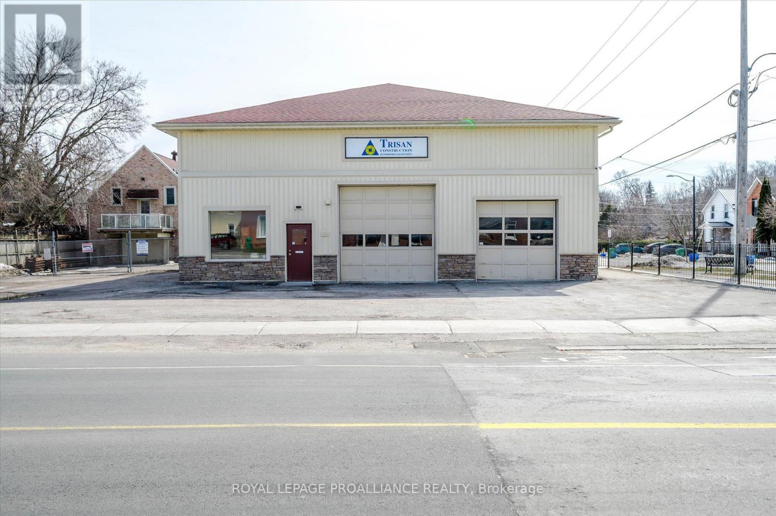 255 MCDONNEL STREET, peterborough central (north), Ontario