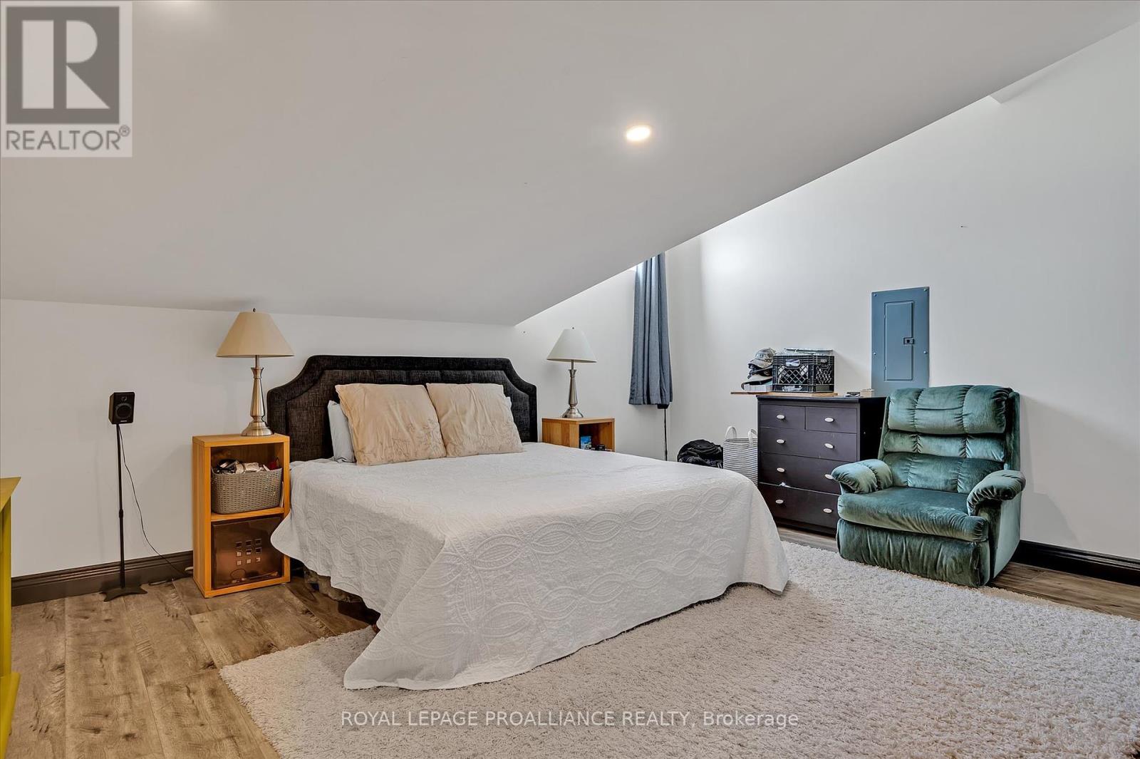 255 Mcdonnel Street, Peterborough Central (North), Ontario  K9H 2W2 - Photo 17 - X12238955