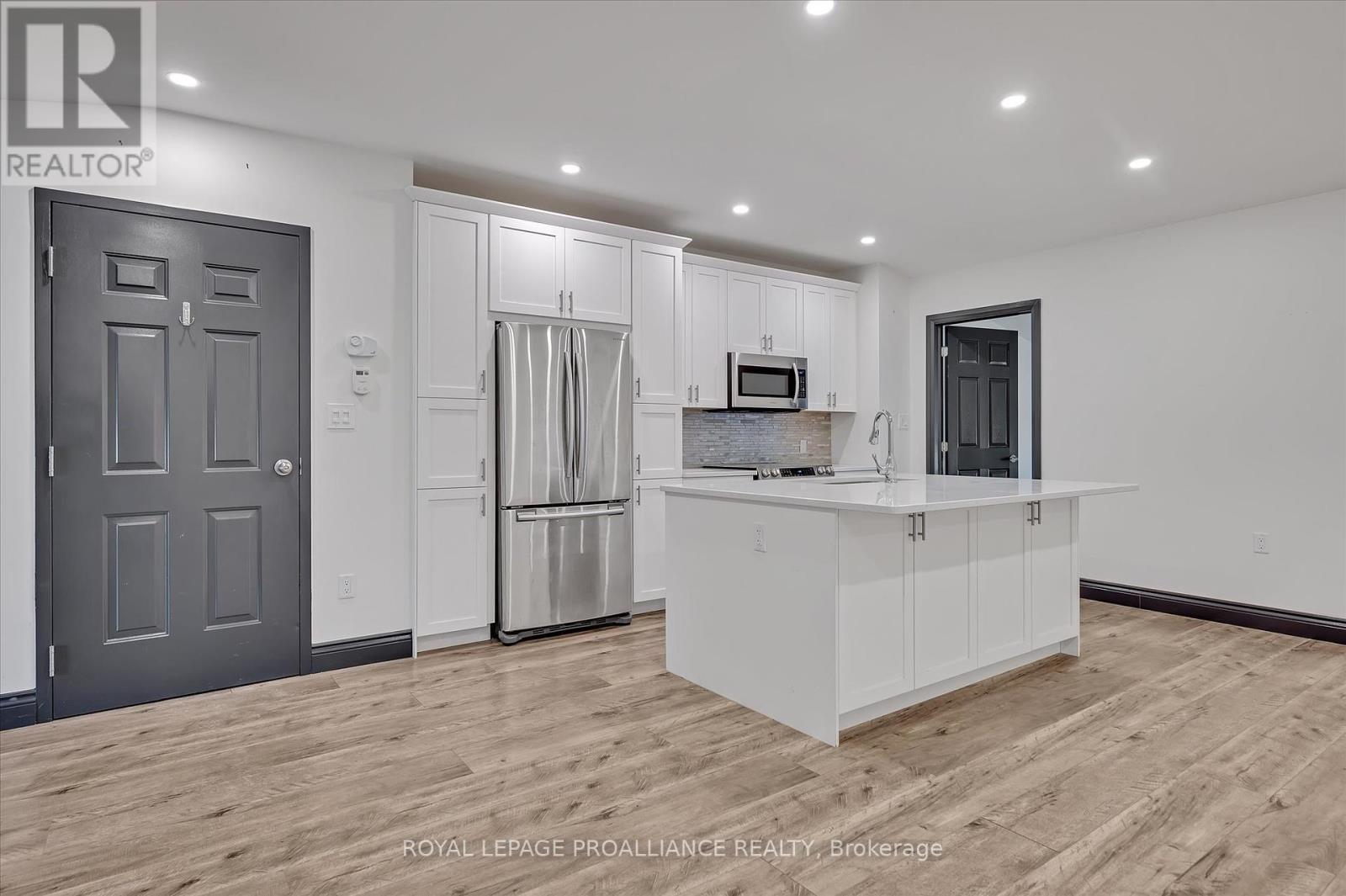 255 Mcdonnel Street, Peterborough Central (North), Ontario  K9H 2W2 - Photo 23 - X12238955