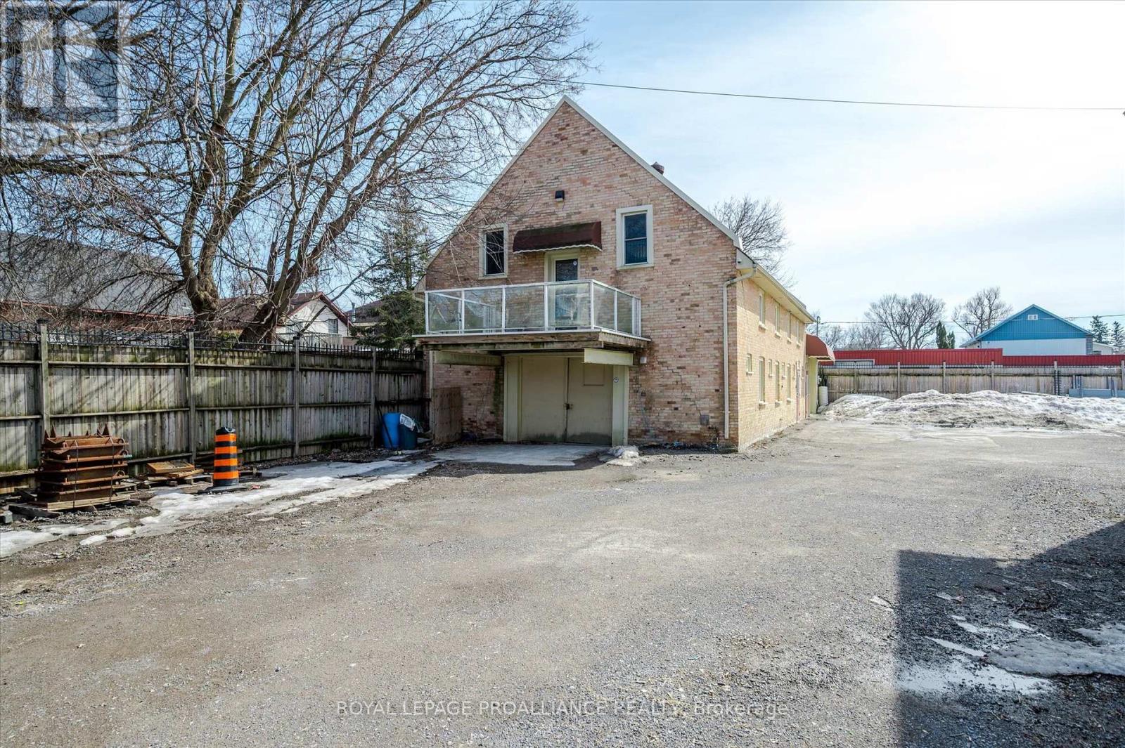 255 Mcdonnel Street, Peterborough Central (North), Ontario  K9H 2W2 - Photo 35 - X12238955
