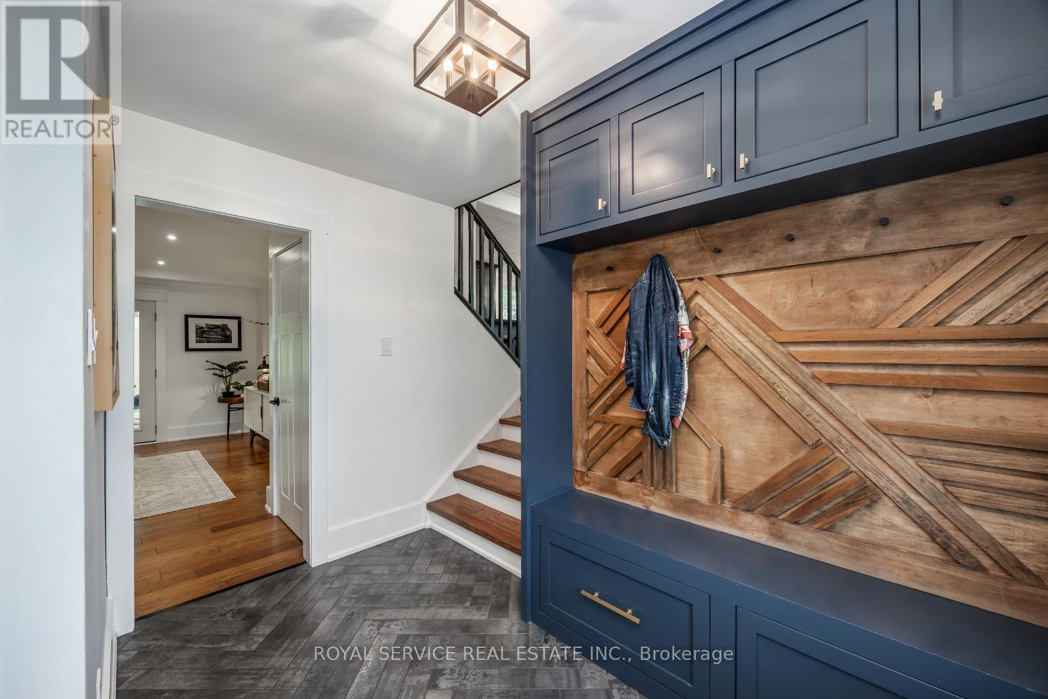 1255 Bridle Drive, Peterborough West (North), Ontario  K9J 7J7 - Photo 4 - X12238974