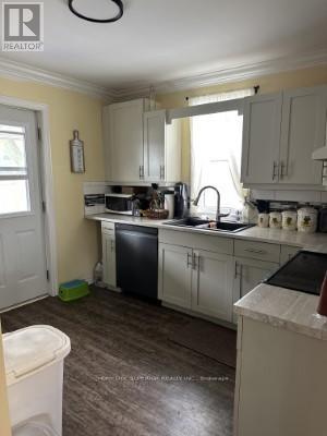 215 Braidwood Avenue, Peterborough South (East), Ontario  K9J 1V2 - Photo 13 - X12239010