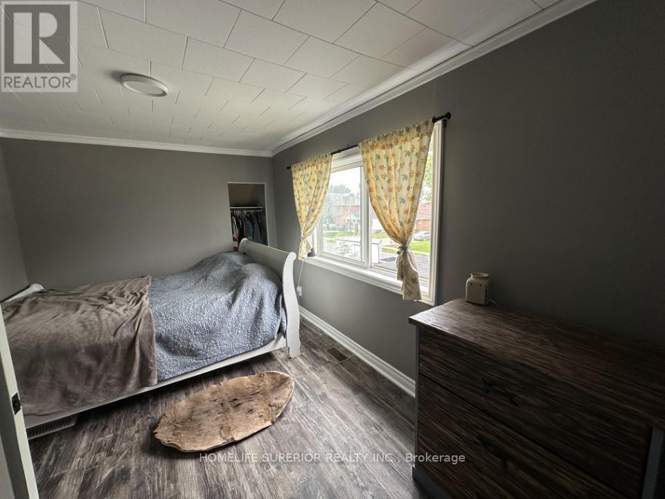 215 Braidwood Avenue, Peterborough South (East), Ontario  K9J 1V2 - Photo 18 - X12239010