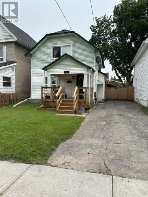 215 Braidwood Avenue, Peterborough South (East), Ontario  K9J 1V2 - Photo 2 - X12239010