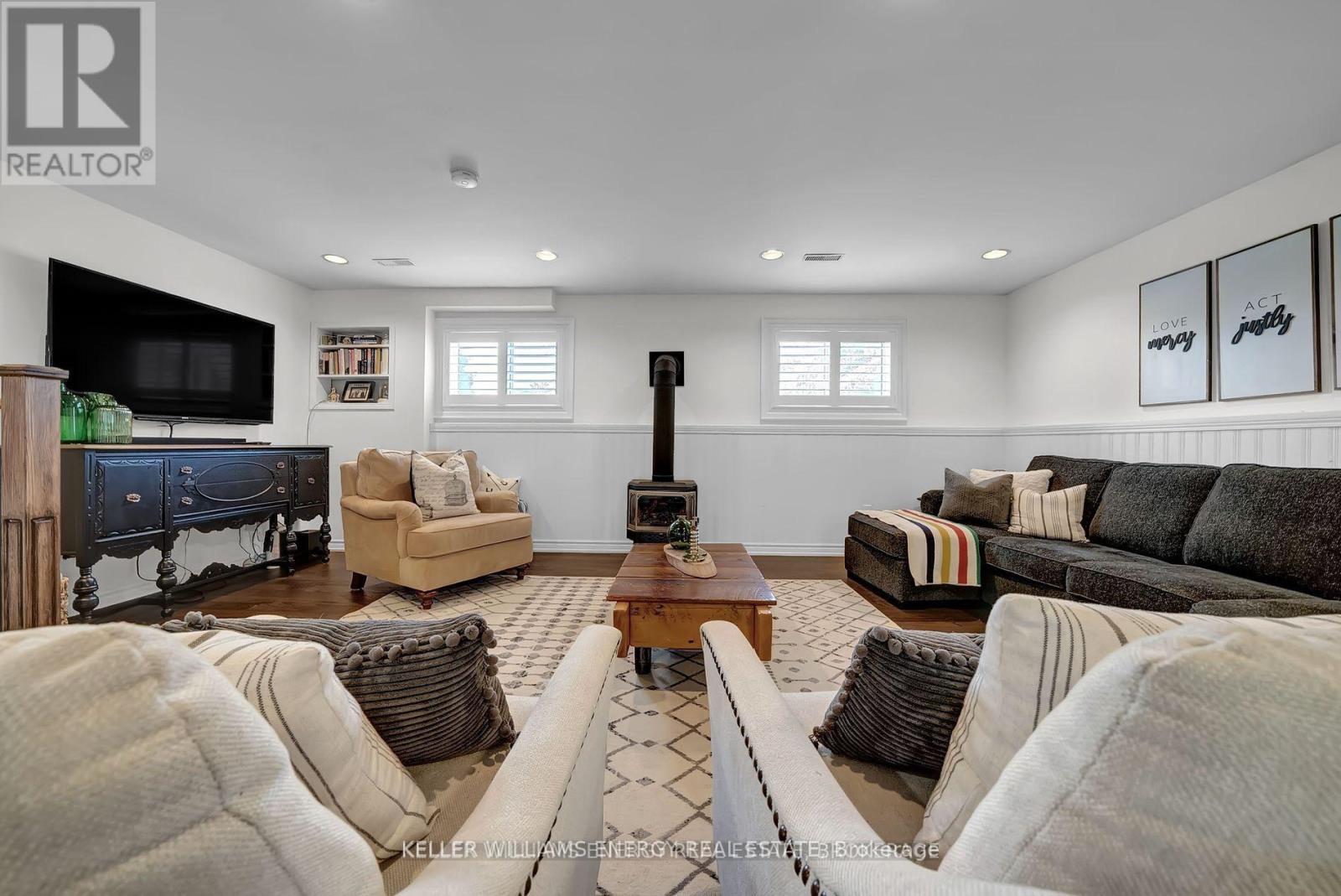 26 Erin Drive, Kawartha Lakes (Manvers), Ontario  L0A 1A0 - Photo 30 - X12239231