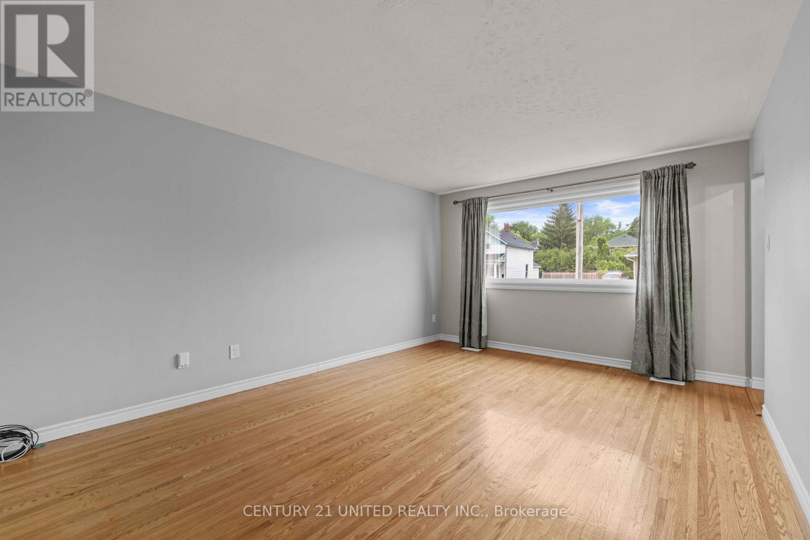 744 Water Street, Peterborough North (South), Ontario  K9H 3N6 - Photo 16 - X12239320