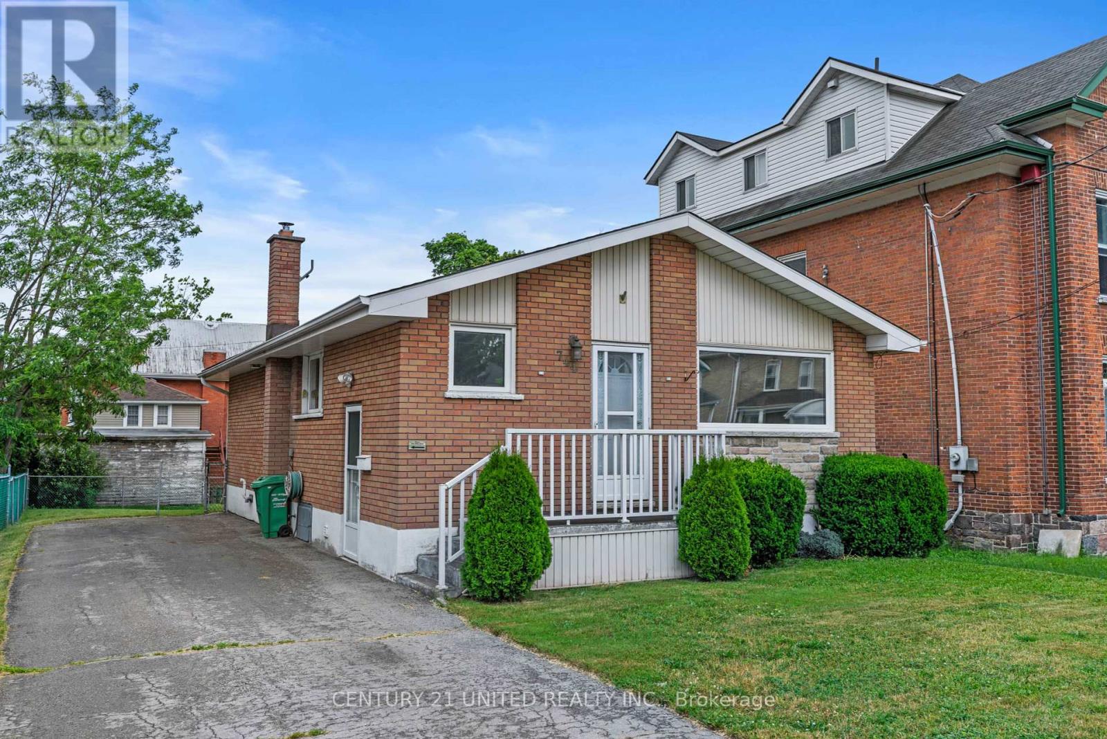 744 Water Street, Peterborough North (South), Ontario  K9H 3N6 - Photo 2 - X12239320