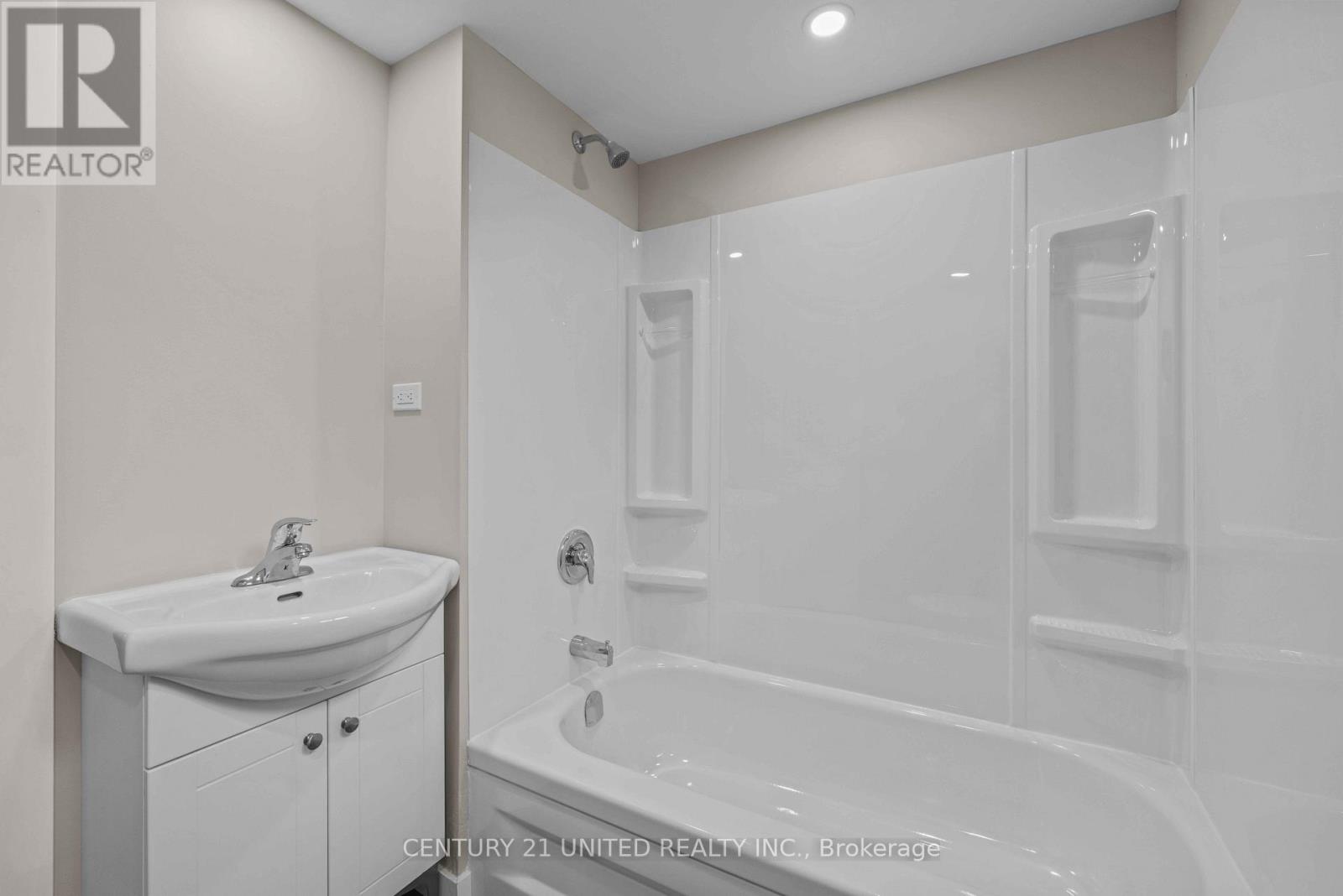 744 Water Street, Peterborough North (South), Ontario  K9H 3N6 - Photo 32 - X12239320
